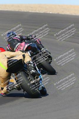 media/Nov-06-2022-SoCal Trackdays (Sun) [[208d2ccc26]]/Turn 10 Backside (1030am)/